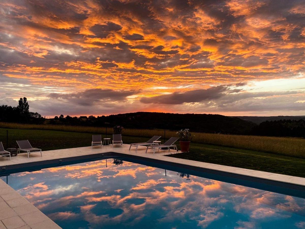 Вілла Domaine De Cazal - Gite 2 Pers Avec Piscine Au Coeur De 26 Hectares De Nature Preservee Сен-Сіпріян Екстер'єр фото